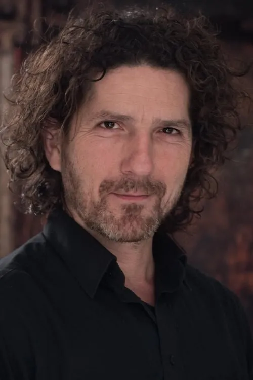 Sigurd Aae Klausen ha trabajado con Jan Neal Holden en 1 ocasiones