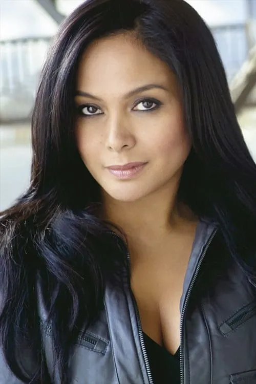 Jane McLean interpretando a Christine Lee