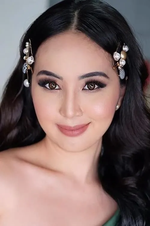 Janelle Tee interpretando a Euka