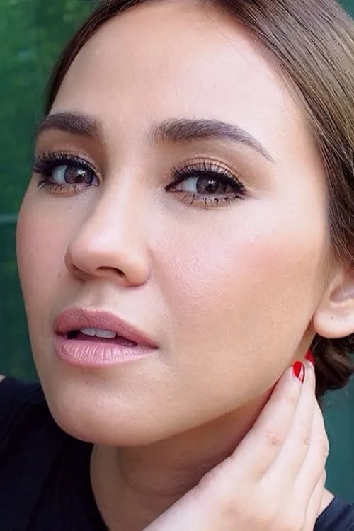 Sasithorn Panichnok ha trabajado con Janesuda Parnto en 1 ocasiones