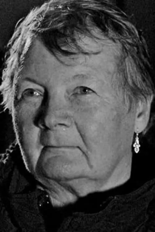 Martin Ellis ha trabajado con Janet Thirlaway en 1 ocasiones