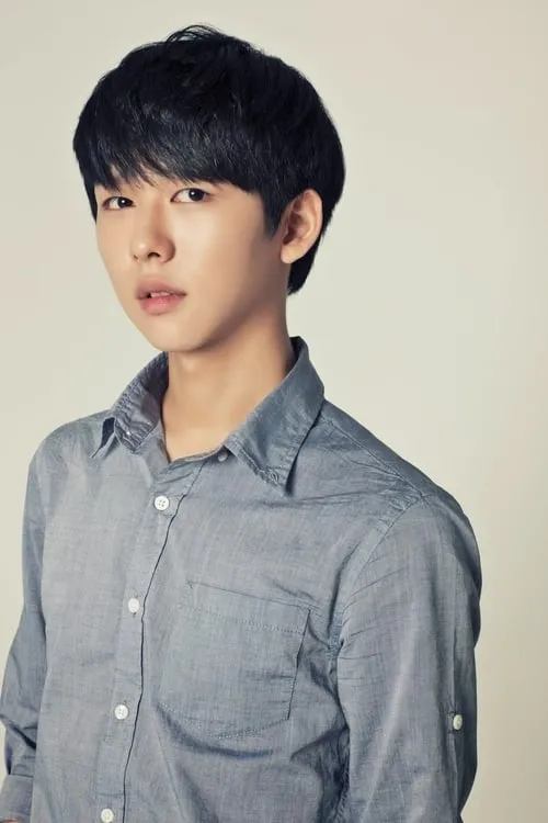 Foto de perfil del actor Jang Kyoung-up en el reparto