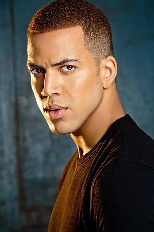 Schyler Tillett ha trabajado con Jared Grange en 1 ocasiones