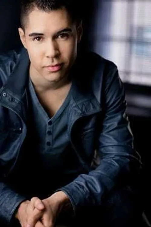 Jaren Brandt Bartlett interpretando a Paul Morrow