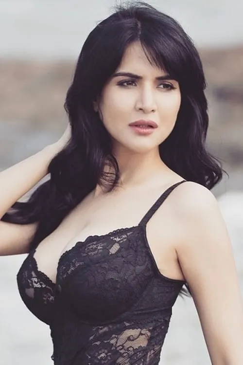 Jashn Agnihotri interpretando a Hargun