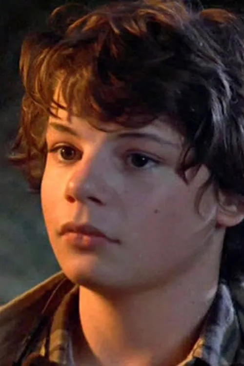 Jason Presson interpretando a Bernie Mermelstein