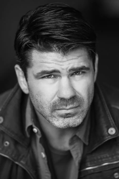 Simon Chin ha trabajado con Jason William Day en 2 ocasiones