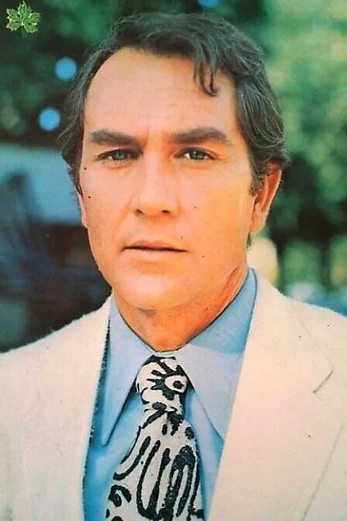 Javier Escrivá interpretando a 