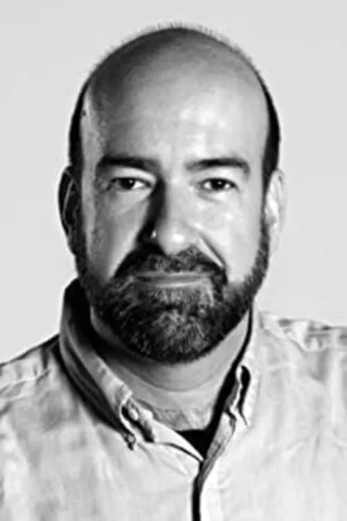 Javier Laorden interpretando a Neighbor