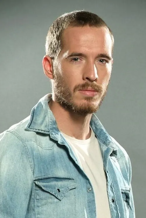 Javier Ríos interpretando a Ruy