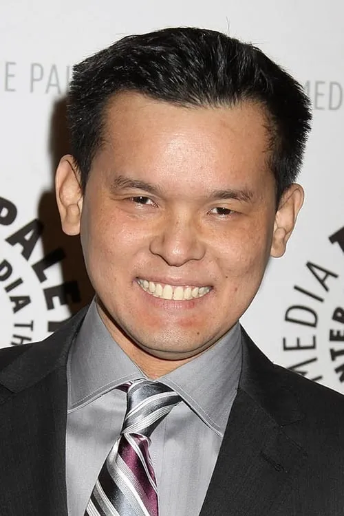 Jay Oliva interpretando a Hooded Dwarf