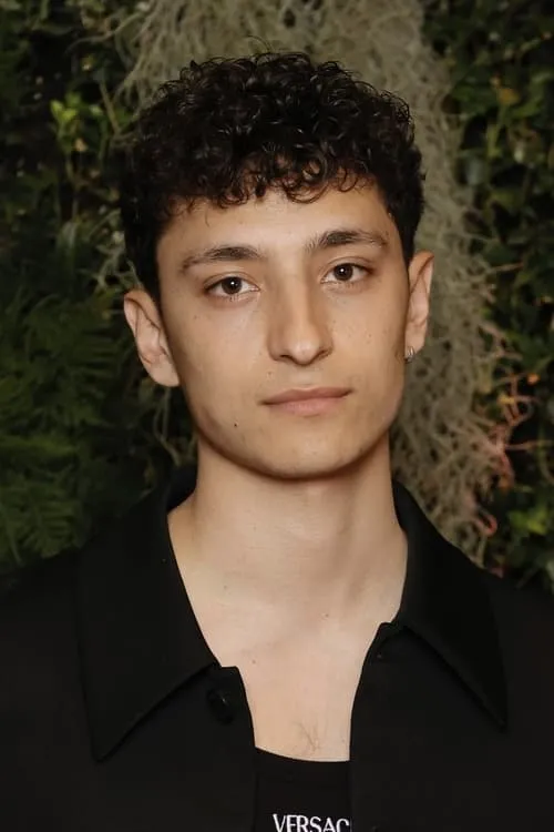 Jayden Revri — personaje: Charles Rowland