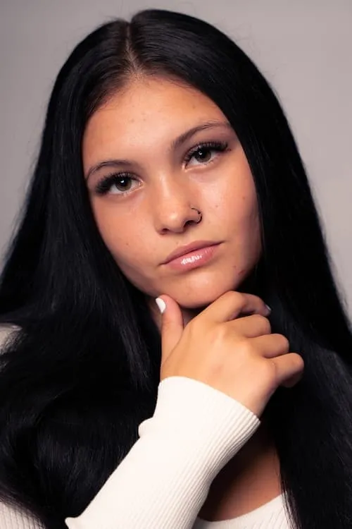 Dallas Dupree Young ha trabajado con Jayla Walton en 1 ocasiones