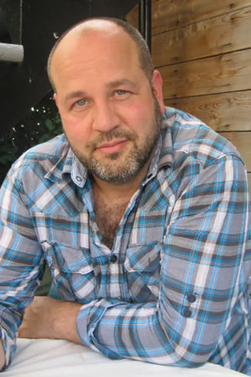 Mylene Savoie ha trabajado con Jean Antoine Charest en 1 ocasiones