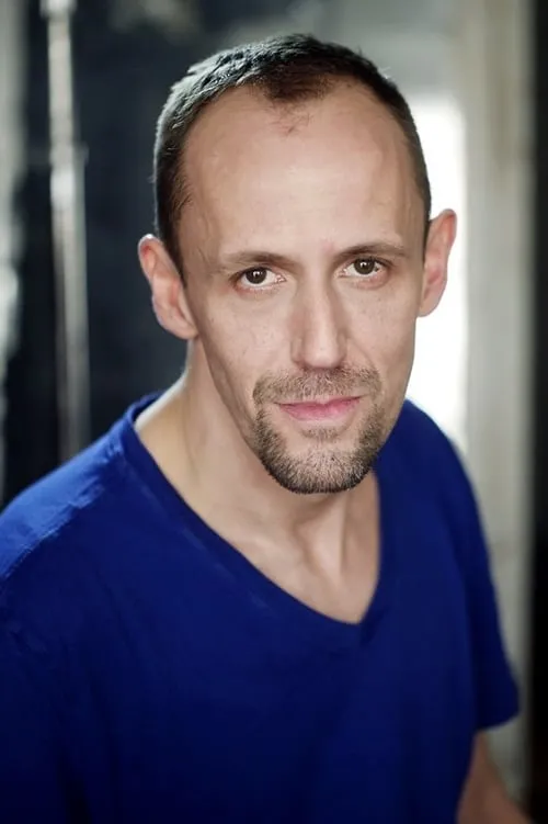 Pascal Gilles ha trabajado con Jean-Charles Mouveaux en 1 ocasiones