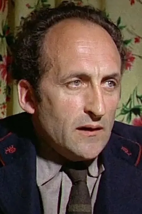 Jean Darie interpretando a Papy Charles