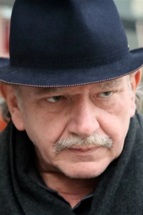 Pascal Bonitzer ha trabajado con Jean-Louis Comolli en 2 ocasiones