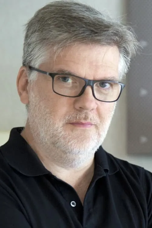 Mark Isham ha trabajado con Jean-Michel Bernard en 1 ocasiones