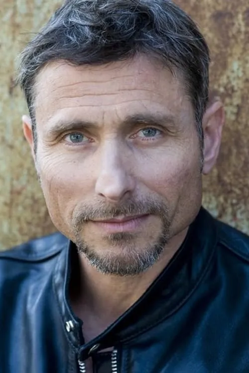 Jean-Philippe Azéma en su biografía y filmografía