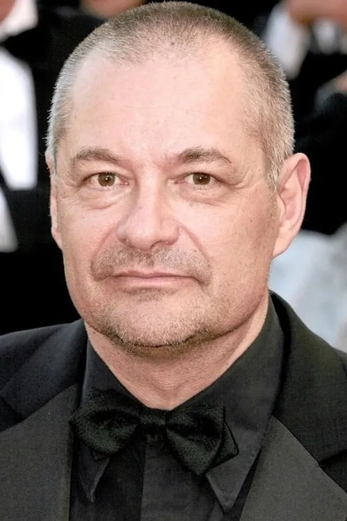 Jean-Pierre Jeunet interpretando a Self
