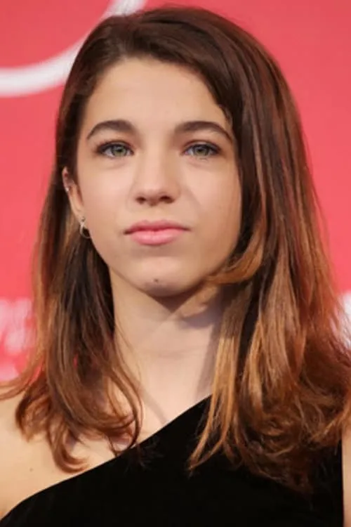 Jeanne Boudier interpretando a Madame Durocher (jovem)