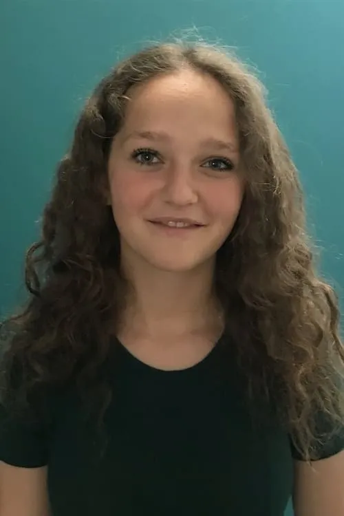 Jeanne Jestin interpretando a Léa