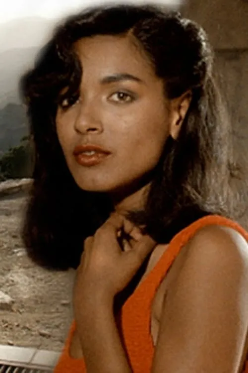 Jennifer Balgobin interpretando a DA Warrior