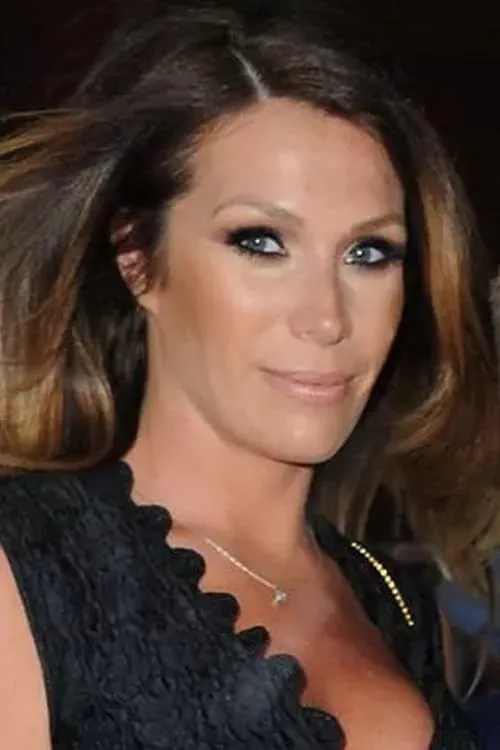 Jamie Moore ha trabajado con Jennifer Dooley en 1 ocasiones