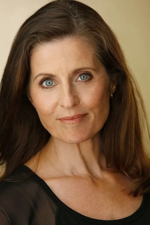 Jennifer Hetrick — personaje: Bonnie Carroll