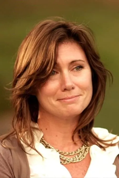 Jennifer Price interpretando a