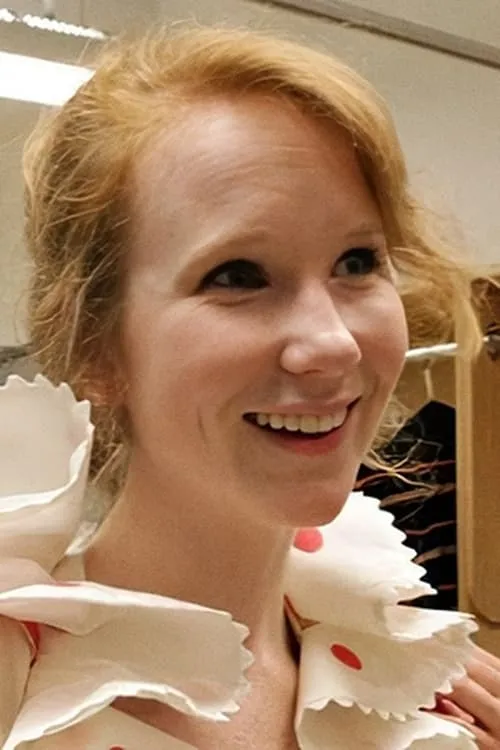 Evan Alex Cole ha trabajado con Jennifer Webb en 1 ocasiones