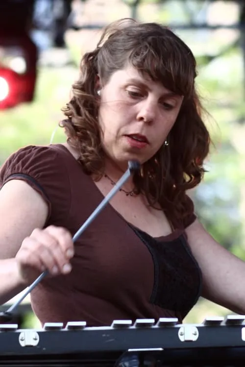 Colin Meloy ha trabajado con Jenny Conlee en 3 ocasiones