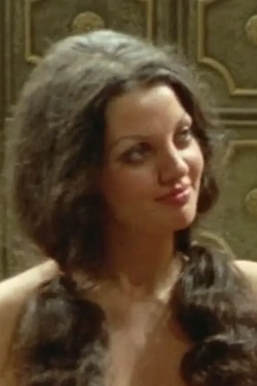 Raphael Britten ha trabajado con Jenny Jones en 2 ocasiones