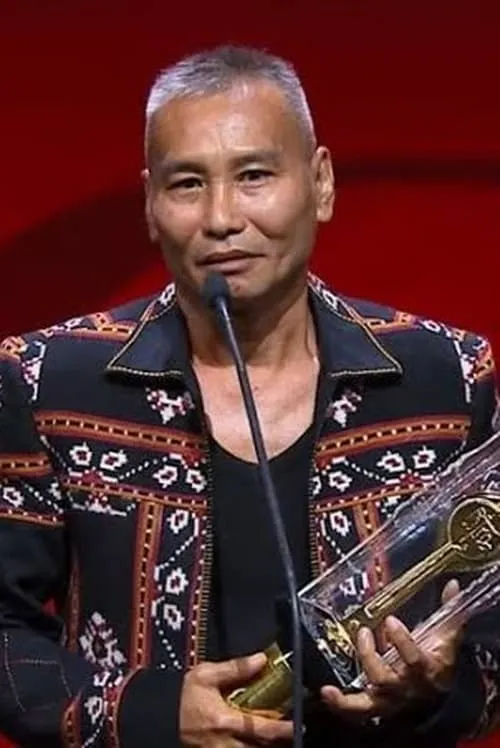 Jeremias Nyangoen interpretando a Sumanto (The Cannibal)