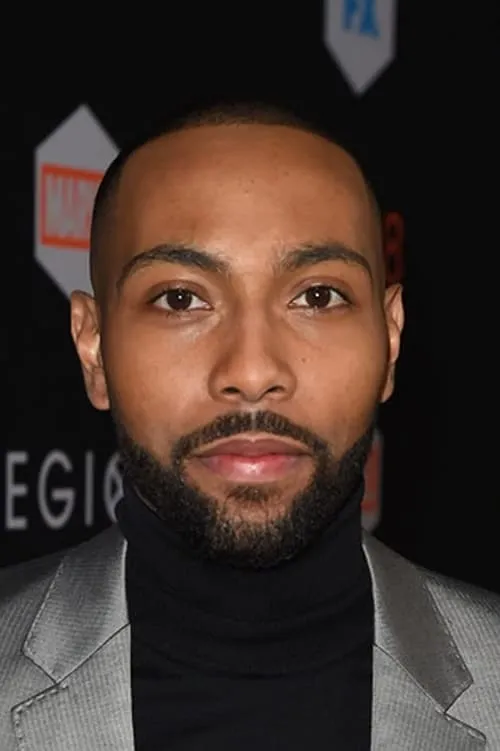 Jeremie Harris interpretando a Claudio