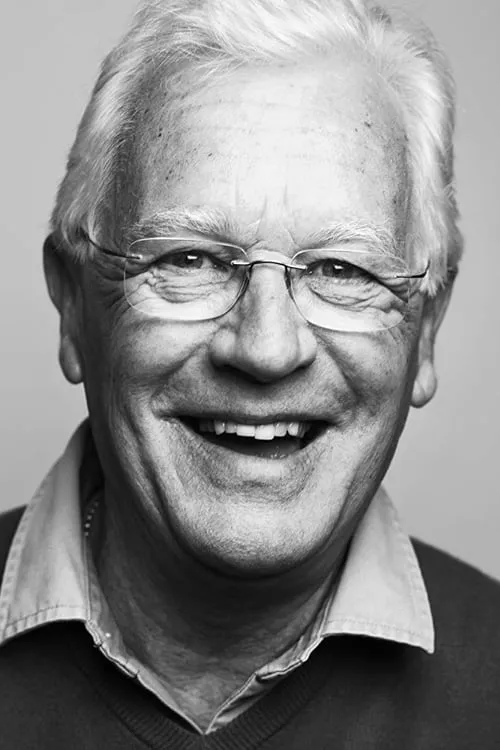 Jeremy Nicholas en su biografía y filmografía