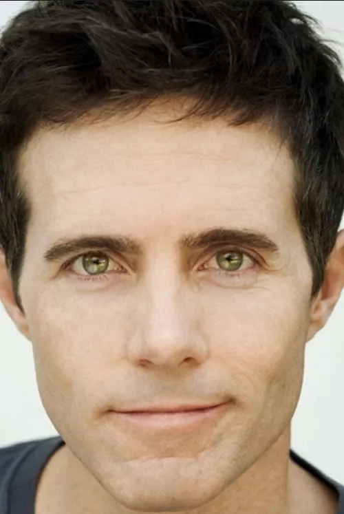 Foto de perfil del actor Jeremy Rowley en el reparto