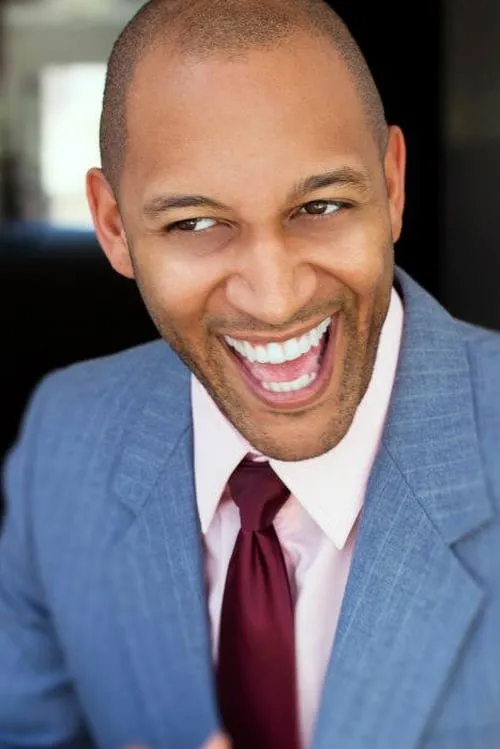 Jerome Hawkins interpretando a David