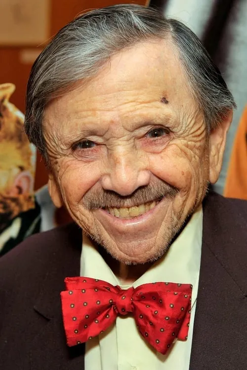 Jerry Maren interpretando a Oompa Loompa