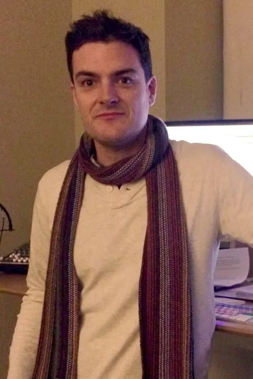 Jesse Gordon interpretando a Ace Bivone