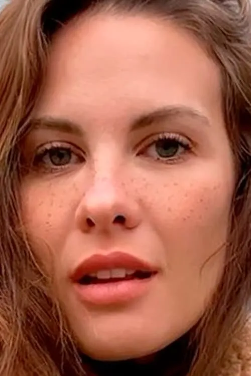 Jessica Bueno — personaje: Self - Presenter