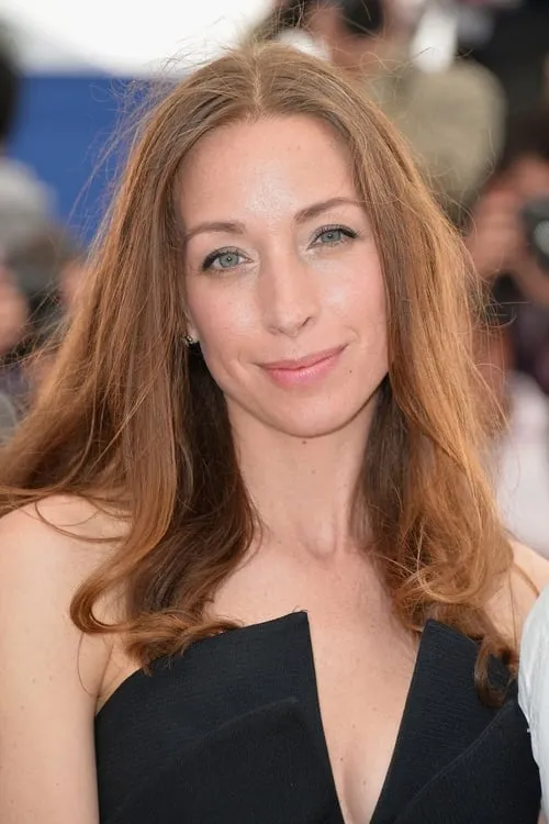 Jessica Erickson interpretando a Mary Shelley