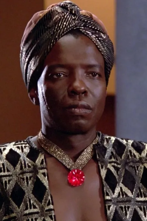 Jessie Lawrence Ferguson interpretando a Eddie Black