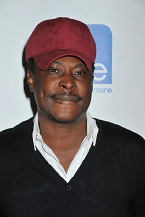 Jeta Amata interpretando a