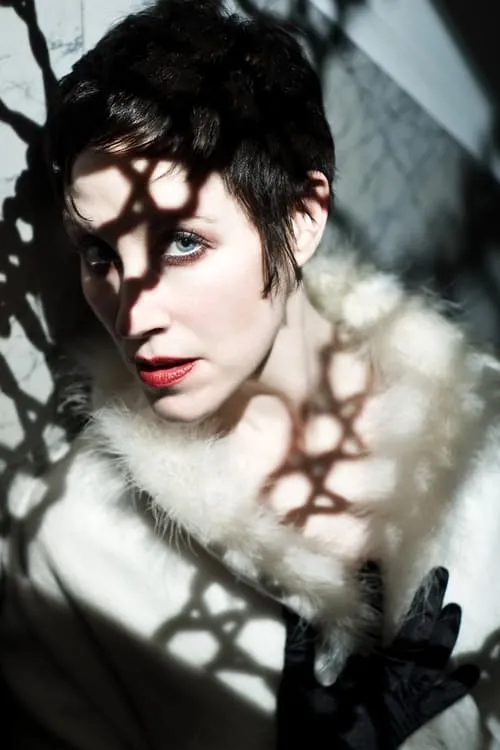 Daniel Hawk Hicks ha trabajado con Jill Tracy en 1 ocasiones