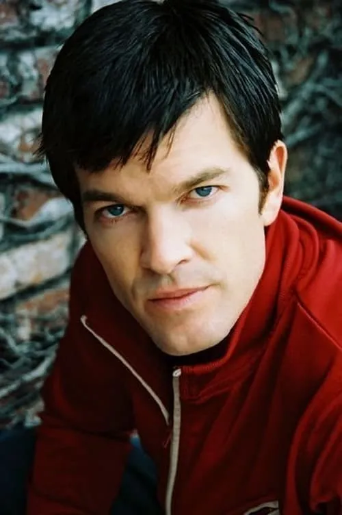 Adam Sauter ha trabajado con Jim Hazelton en 1 ocasiones