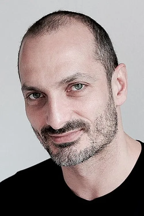 Lloyd Riggins ha trabajado con Jiří Bubeníček en 1 ocasiones