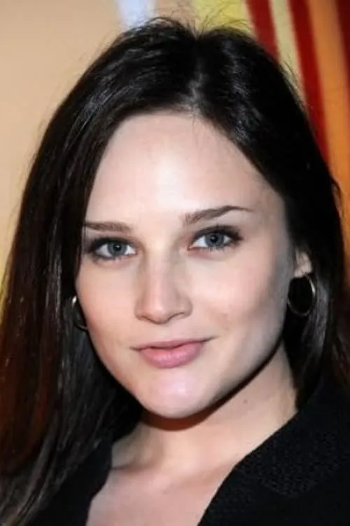 Jo Armeniox interpretando a Christine