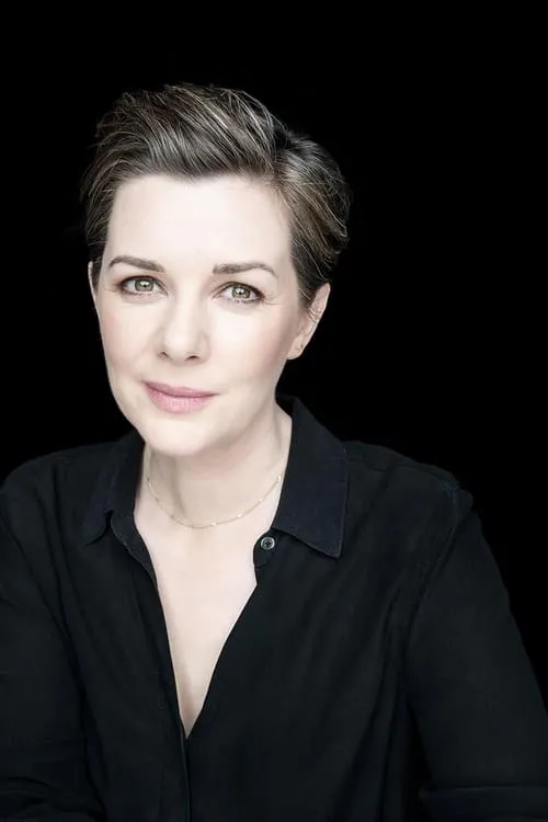 Nika McGuigan ha trabajado con Joanne Crawford en 2 ocasiones