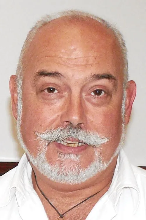 João de Carvalho interpretando a Paulo